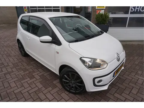 Volkswagen up! 1.0 Move Up! BlueMotion (bj 2013)