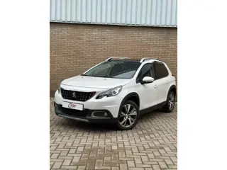 Peugeot 2008 1.2 PureTech Executive PANO - CRUISE - CAMERA