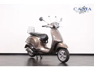 Vespa Primavera BROM (bj 2016)