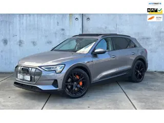 Audi E-tron 50 QUATTRO LAUNCH EDITION TREKHAAK PANO SOH 87% NAP