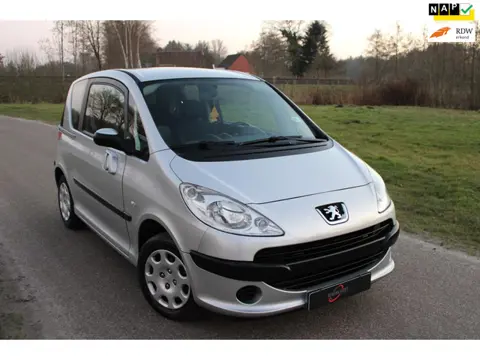 Peugeot 1007 1.4 Urban