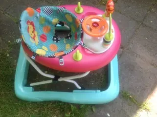 Loopstoel, bright starts - een speelbord