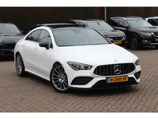 Mercedes-Benz CLA-Klasse 200 Business Solution AMG / Panoramadak / Camera / Sfeerverlichting / 18'' 