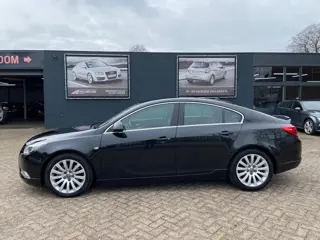 Opel Insignia 2.0 T Cosmo 5-deurs - Airco ecc - Cruise control - Stoel/stuurverwarming - Xenon - V+A