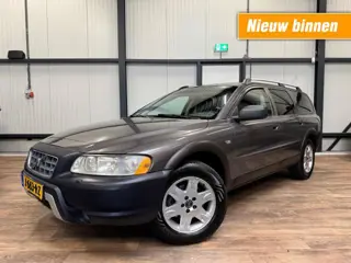 VOLVO XC70 2.5 T Kinetic / AWD / GEARTRONIC / CRUISE / CLIMA /  