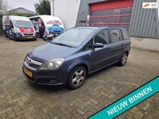 Opel Zafira 1.8 Temptation 7 PERS AUTOMAAT! MET NW APK