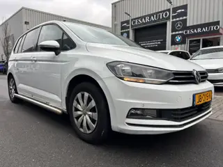 Volkswagen Touran 2.0 TDI SCR AUTOMAAT / 206 DKM / DEALER ONDERHOUDEN