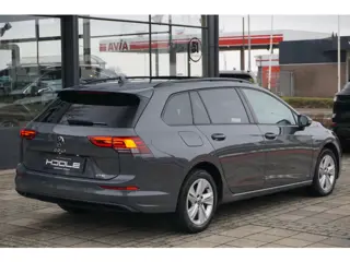 Volkswagen Golf Variant 1.0 eTSI Life | PANO | H&K