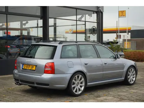 Audi RS4 Avant 2.7 V6 quattro