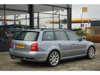 Audi RS4 Avant 2.7 V6 quattro