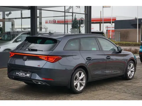 SEAT Leon Sportstourer 1.5 eTSI FR Business Intense