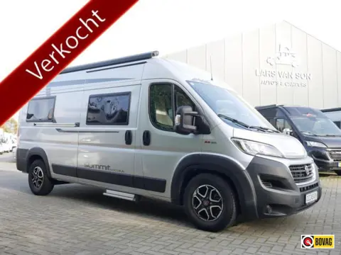 Pössl Summit 600 Plus, 9-Traps Automaat, Maxi Chassis