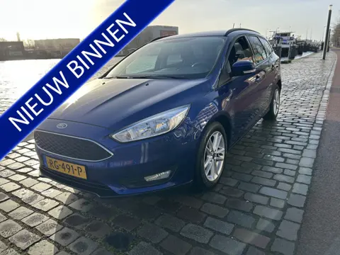 Ford FOCUS Wagon 1.0 Lease Edition Navi Airco Trekhaak
