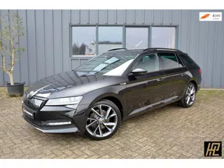 Skoda Superb Combi 1.4 TSI iV 218pk Sportline Business * Pano * Matrix * ACC * Memory Zetels * Stuur