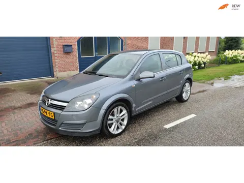 Opel Astra 1.6 Enjoy apk t/m 02-04-2027