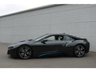 BMW i8 1.5 Hybrid 362PK First Edition (46.892Km! NAP! Orig NL Auto! Dealer Onderhouden! Zeer nette S