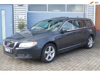Volvo V70 3.2 6-cilinder Aut | Leder | Stoelverw | Cruise | Youngtimer | Nette auto