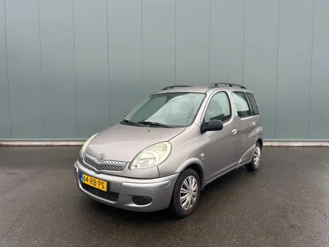 Toyota Yaris Verso 1.5 VVT-i Sol AIRCO | NAP ! (bj 2005)