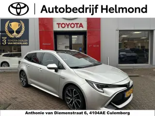 Toyota Corolla Touring Sports 2.0 Hybrid Premium Trekhaak | Ruime auto vol luxe! | HUD | Stoelverwar