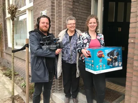 DOUWE EGBERTS PUNTEN VOOR GOEDE DOELEN