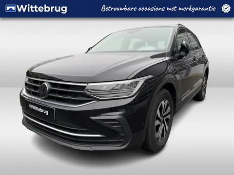 Volkswagen Tiguan 1.4 TSI 245pk eHybrid Life DSG Automaat Panoramadak / Digital Cockpit Pro / Voorst