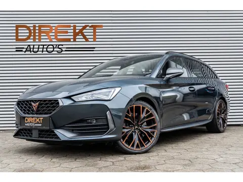 Cupra Leon ST 2.0 TSI 4DRIVE PANO CAMERA BEATS TREKH. KEYLESS