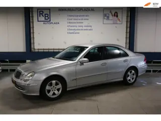 Mercedes-Benz E-klasse 240 Avantgarde 1E EIGENAAR/ KEURIGE WAGEN/ 6 CILLINDER!!!