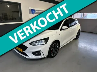 Ford Focus 1.0 EcoBoost Hybrid ST Line X Pano|155PK