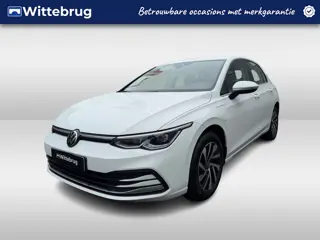 Volkswagen Golf 1.4 eHybrid Style DSG Automaat Navigatie / Parkeersensoren / Digital Cockpit / Clima