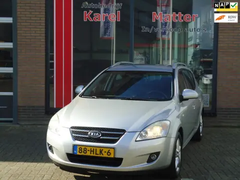 Kia Cee'd Sporty Wagon 1.6 Business Edition *TREKHAAK* *NAVIGATIE* *PARKEERSENSOREN*
