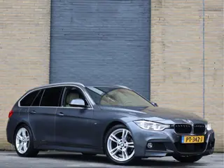 BMW 3 Serie Touring 320i M Sport Automaat | ACC | HUD | Haak | Leder | Org. NL | High Executive |