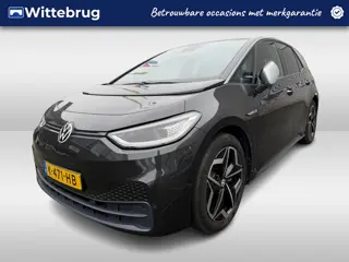 Volkswagen ID.3 First Plus 58 kWh Navigatie / Stoelverwarming / Clima / App-connect / Achteruitrijca
