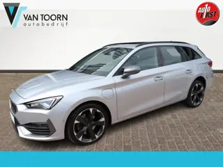 CUPRA Leon Sportstourer 1.5 eTSI Business Edition Panorama dak, sfeer verlichting, navigatie.