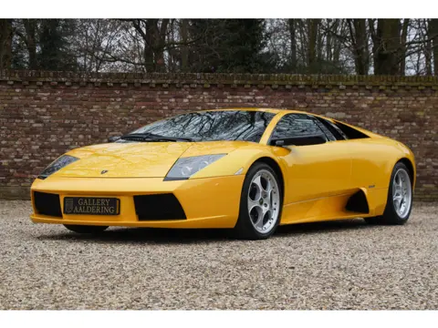 Lamborghini Murcielago "Manual transmission" "Giallo Orion" with black alcantara with yellow stitchi