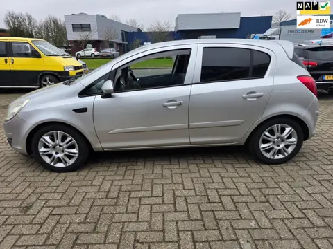 Opel Corsa 1.4-16V Enjoy