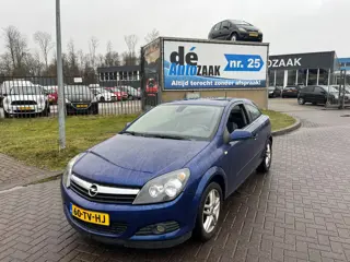 Opel Astra GTC 1.8 Executive Incl Nieuwe Keuring