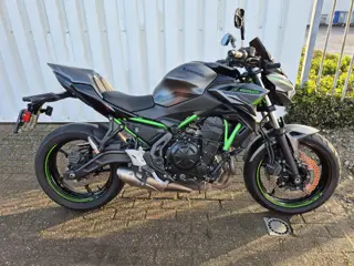 Kawasaki Z650 uit 2023, mooie naked bike