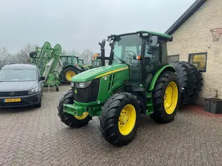 John Deere 5090R