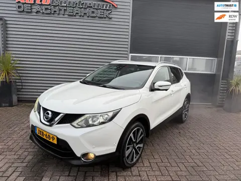 Nissan Qashqai 1.2 Tekna 1-jaar Garantie / Keyless / Automaat!!