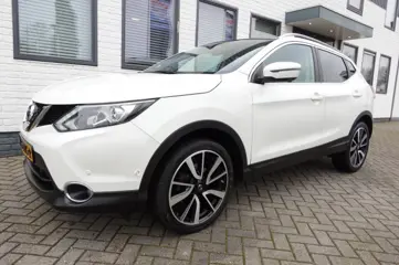 NISSAN QASHQAI 1.2 TEKNA Panorama Leder Camera Trekhaak 