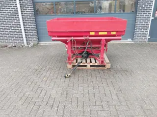 Tulip / Lely Centerliner SE 1500 Kunstmeststrooier