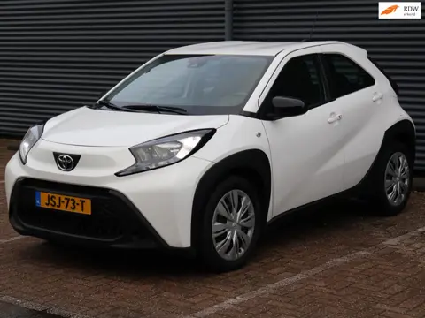 Toyota Aygo X 1.0 VVT-i MT|Carplay|Camera|Keyless|Adaptive Cruise
