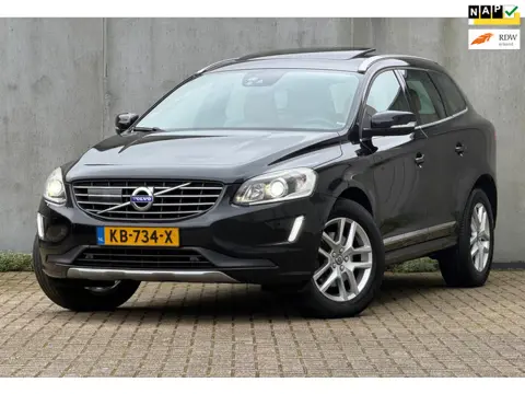 Volvo XC60 2.0 T5 FWD Nordic+Inscription Xenon Pano ACC BLIS