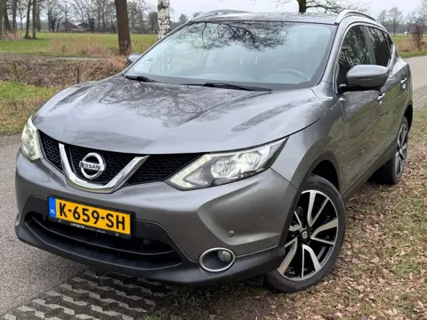 NISSAN QASHQAI 1.6 / 163 PK / TEKNA / 19 INCH / STOELVERWARMING / HALF LEDER