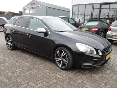 Volvo V60 1.6 T3 R-Design Full Option FOR EXPORT