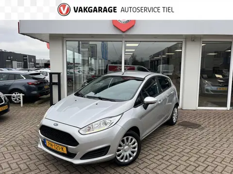 Ford Fiesta 1.0 Style Essential Zeer nette Nederlandse auto, incl. boekjes! Navigatie, Start/Stop sy