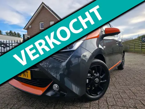 Toyota Aygo 1.0 VVT-i x-JBL , LED, Zwarte hemel, Dealer onderhouden