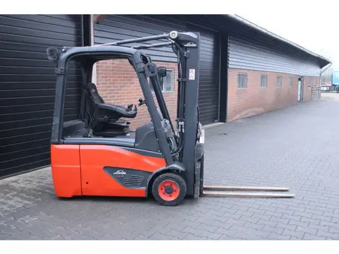 Linde E16 heftruck elektrische triplex sideshift lepelverstelling