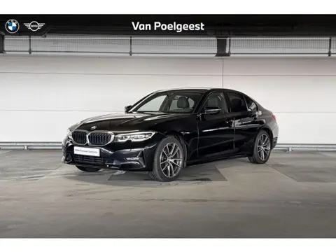 BMW 3 Serie Sedan 320i High Executive