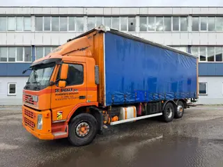 Volvo FM 340 6X2 DHOLLANDIA 2000 KG CURTAINS (bj 2009)